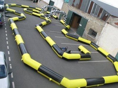 Circuit Gonflable + 4 Quads Avec Surveillance