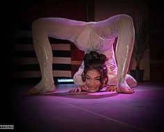 Héléna Moon Contorsionniste