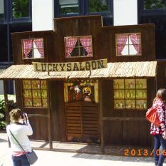 Façade Lucky Saloon Façade Lucky Saloon